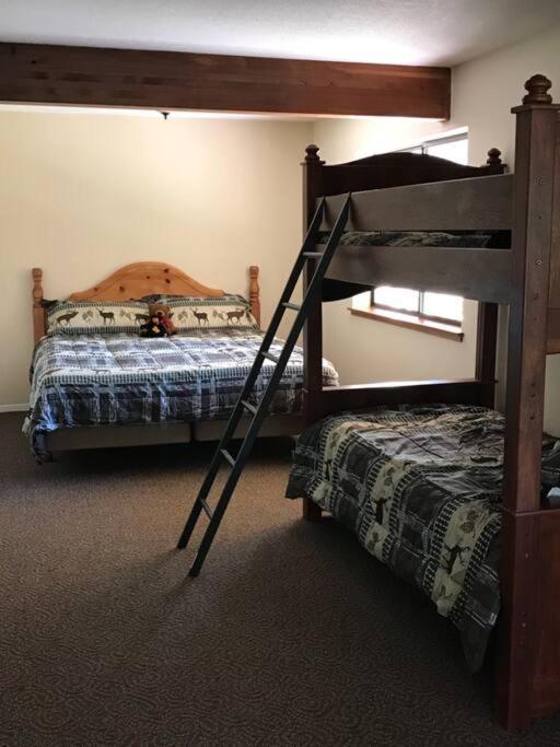 Yosemite Haven @ Pine Mountain Lake. Dog Friendly! Groveland Zewnętrze zdjęcie